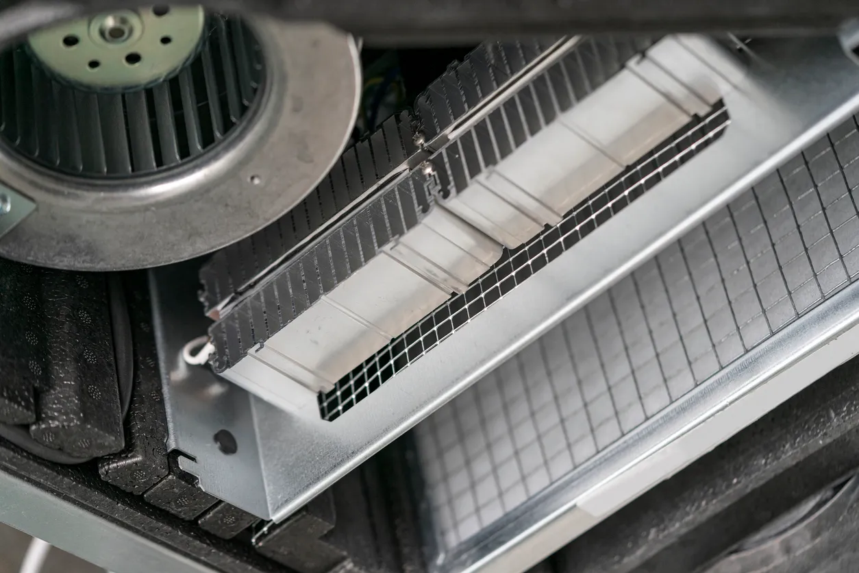  Elements of the ventilation system. Replacing the filter in the ventilation system. Replacing the air filter in a home centr