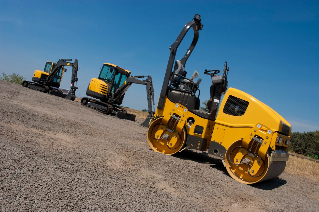 Equipo ligero de compactación y excavadoras para construcción