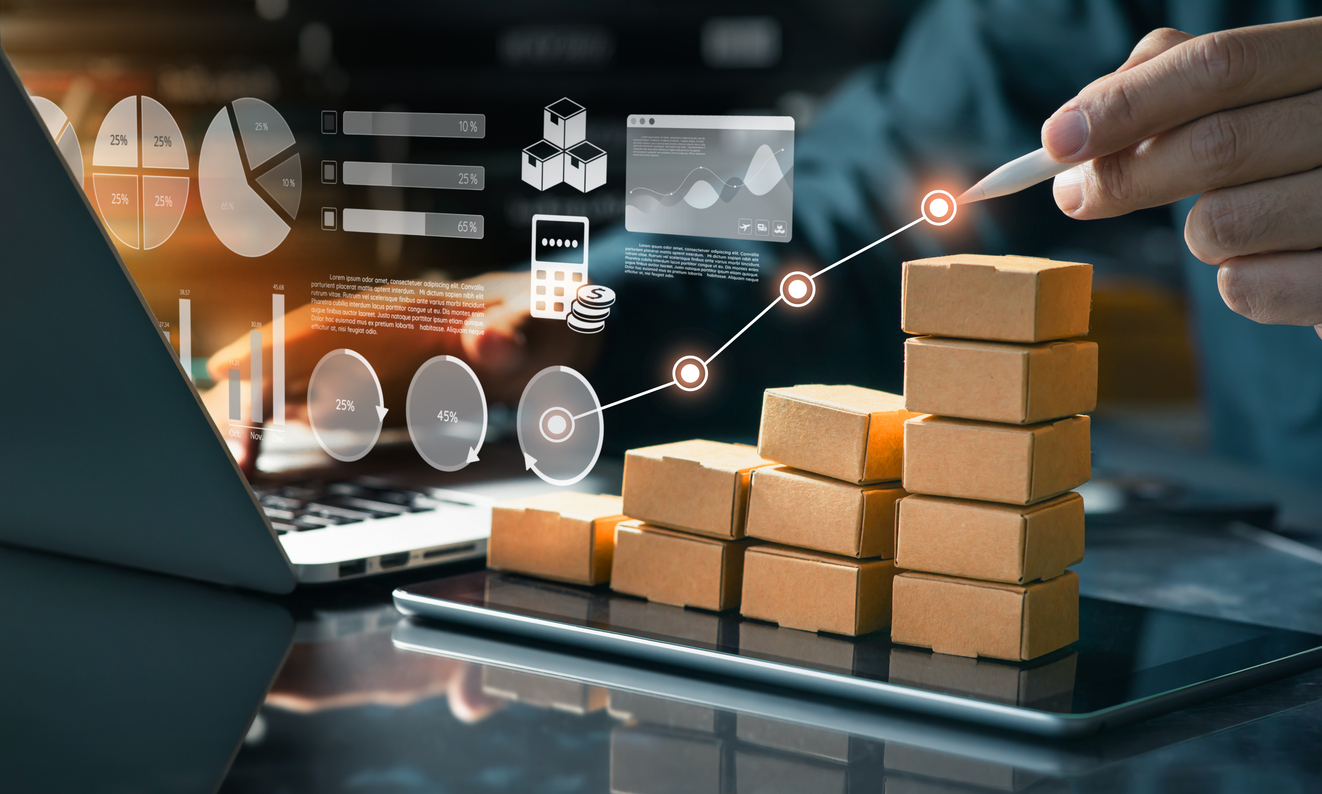 Conceptos de marketing en línea y desarrollo de productos comerciales