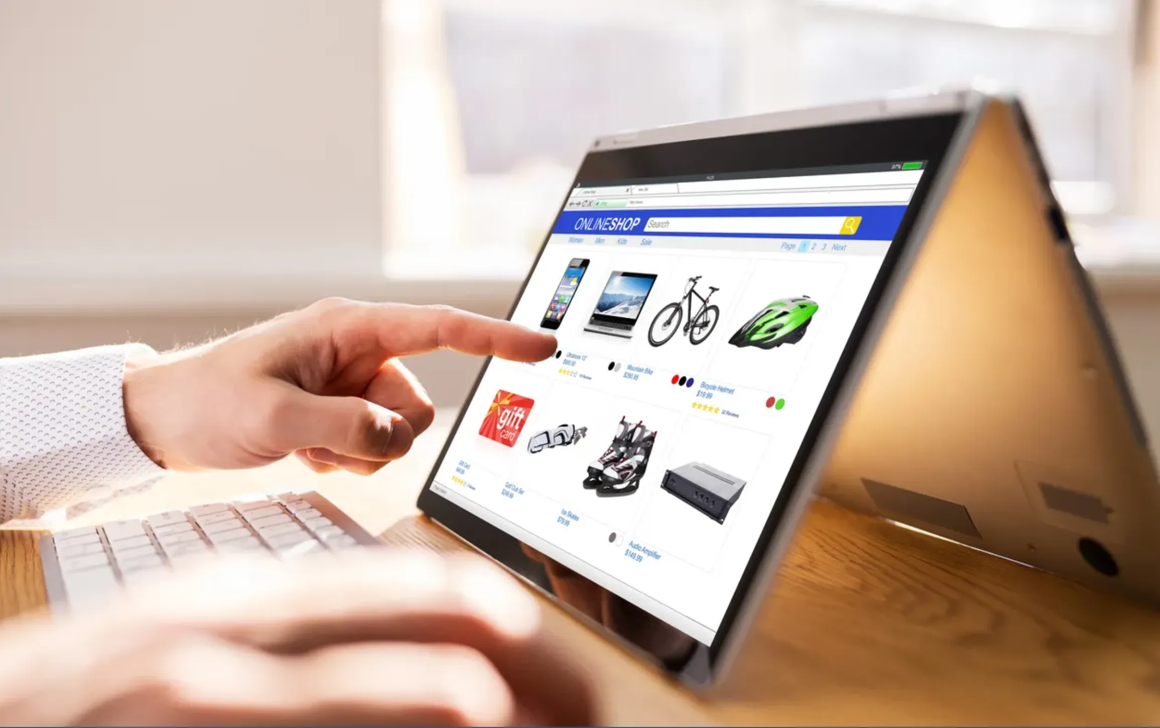 dedo comprando en un e-comerce