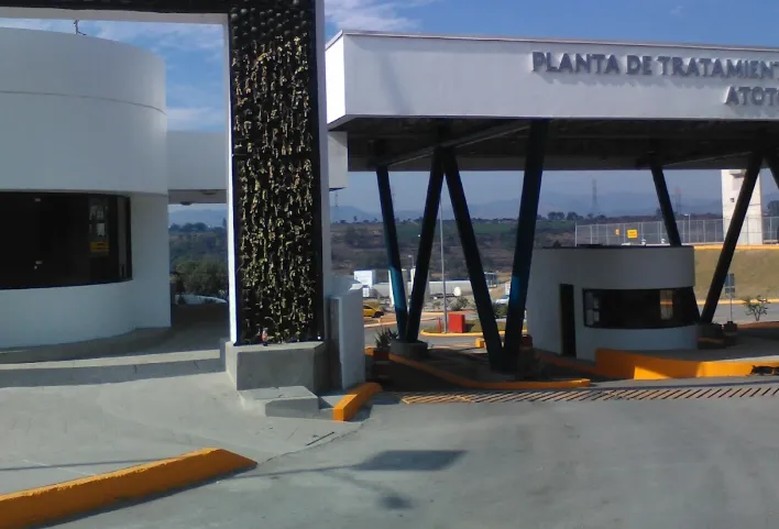 Entrada al complejo de la Planta de Tratamiento de Agua de Atotonilco, la más grande de Latinoamérica