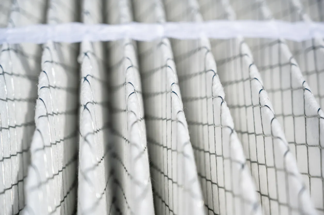 Características de las fibras sintéticas en filtros industriales