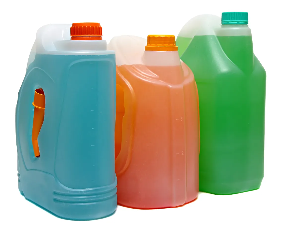 Tipos de desengrasantes: cómo elegir el adecuado para cada uso