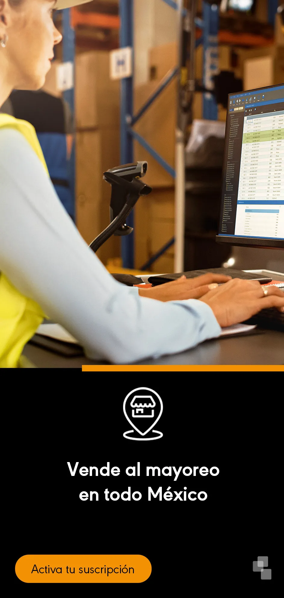 Perona compranod en tienda de perfunmes y anuncio para promover los servicios de marketb2b.mx