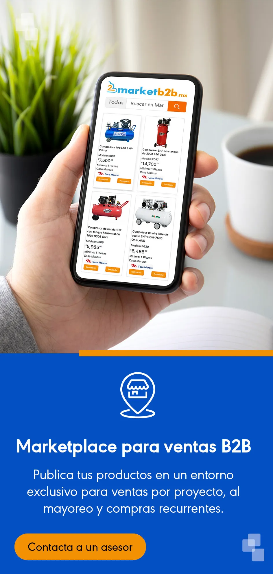 Estantes con gran cantidad de ropa de diversos colores en tienda departamental. / Persona en carrtito de supermrcado con ropa