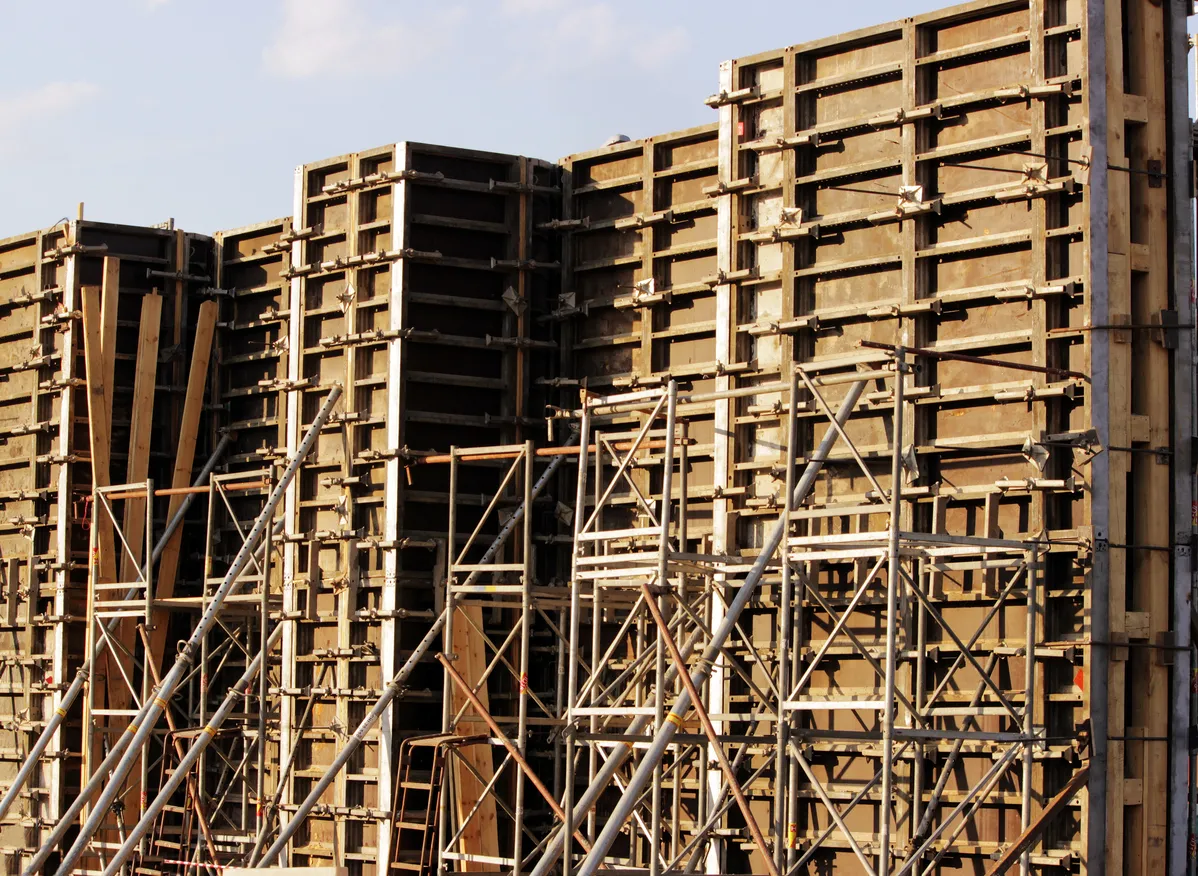 Encofrado de inventario para hormigón armado para la construcción del puente