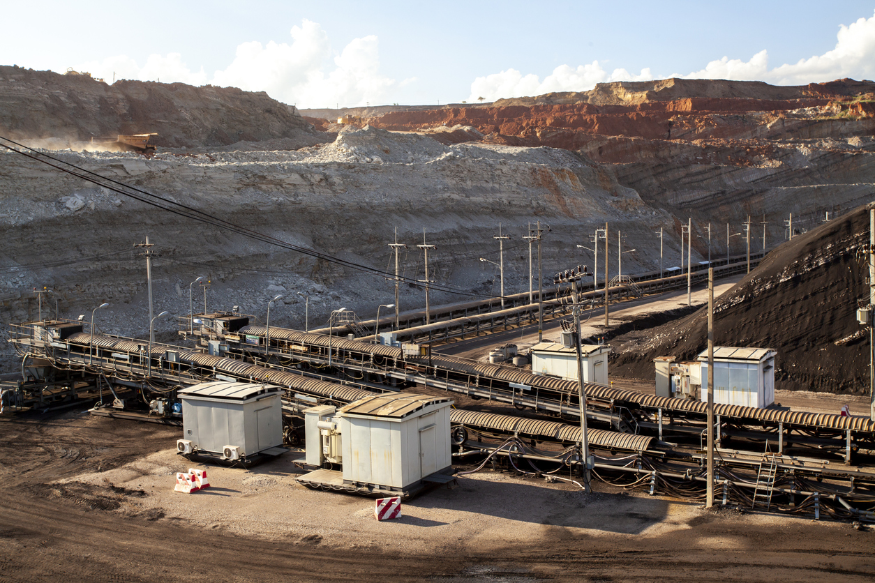 Sistemas eléctricos industriales para operaciones mineras