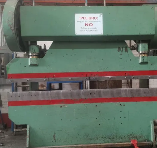 Dobladora NAVA 8 Pies para Lámina y Metal