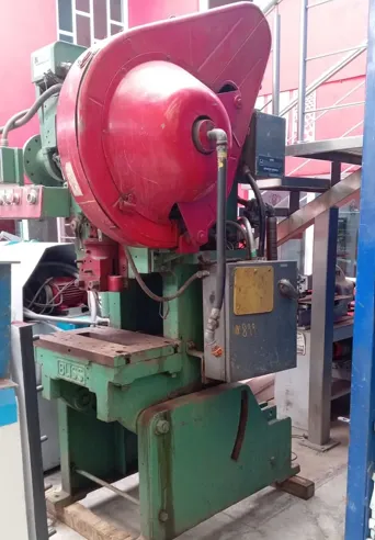 Troqueladora BLISS 45 toneladas (carrera fija, mecánica, accionamiento neumático)