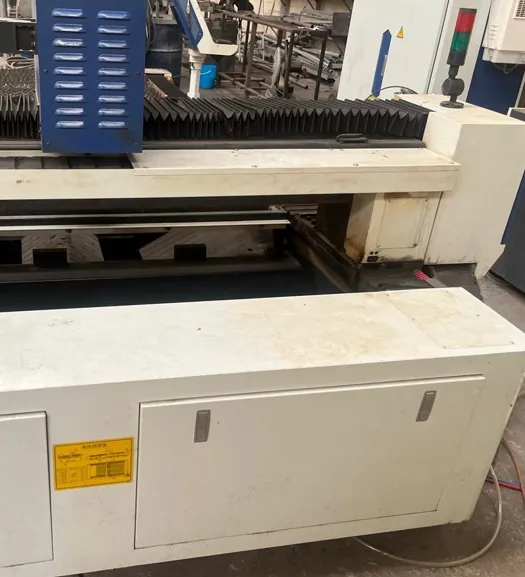 Láser de fibra SIDECO 5x10 pies — 2000 W