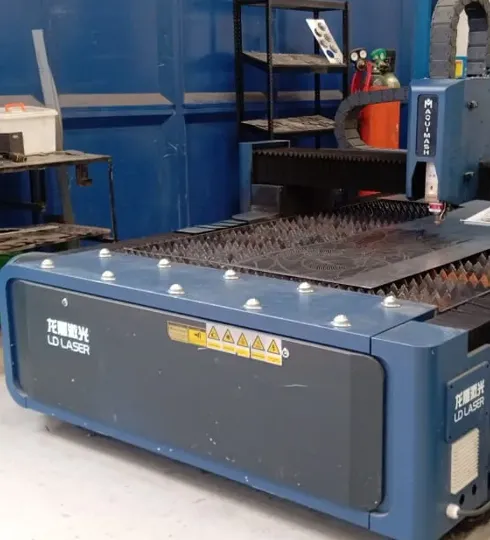 LÁSER DE FIBRA LD LÁSER 1500 W 5×10 PIES