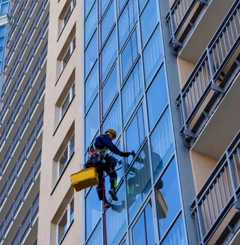 Servicios de limpieza de altura certificados en México